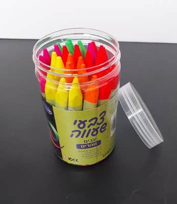 30 צבעי שעווה זוהרים בכוס